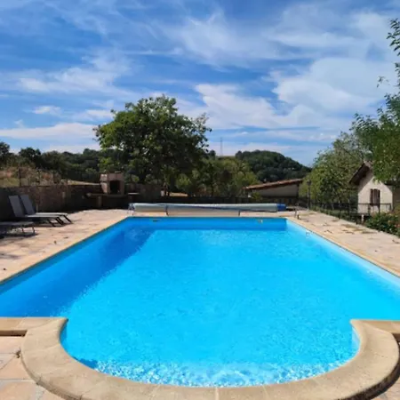 La Plane Pour 10 A 12 Piscine * Mayrinhac-Lentour
